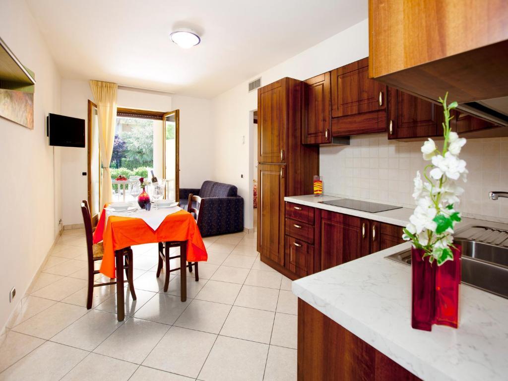 Residence La Guirita Tortoreto Szoba fotó